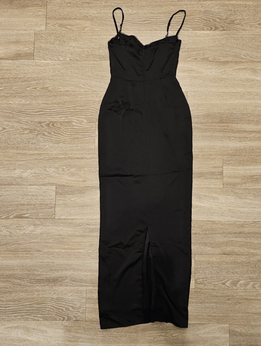 HOUSE OF CB 'Stefania' Black Satin Strappy Gown - Picture 3 of 7